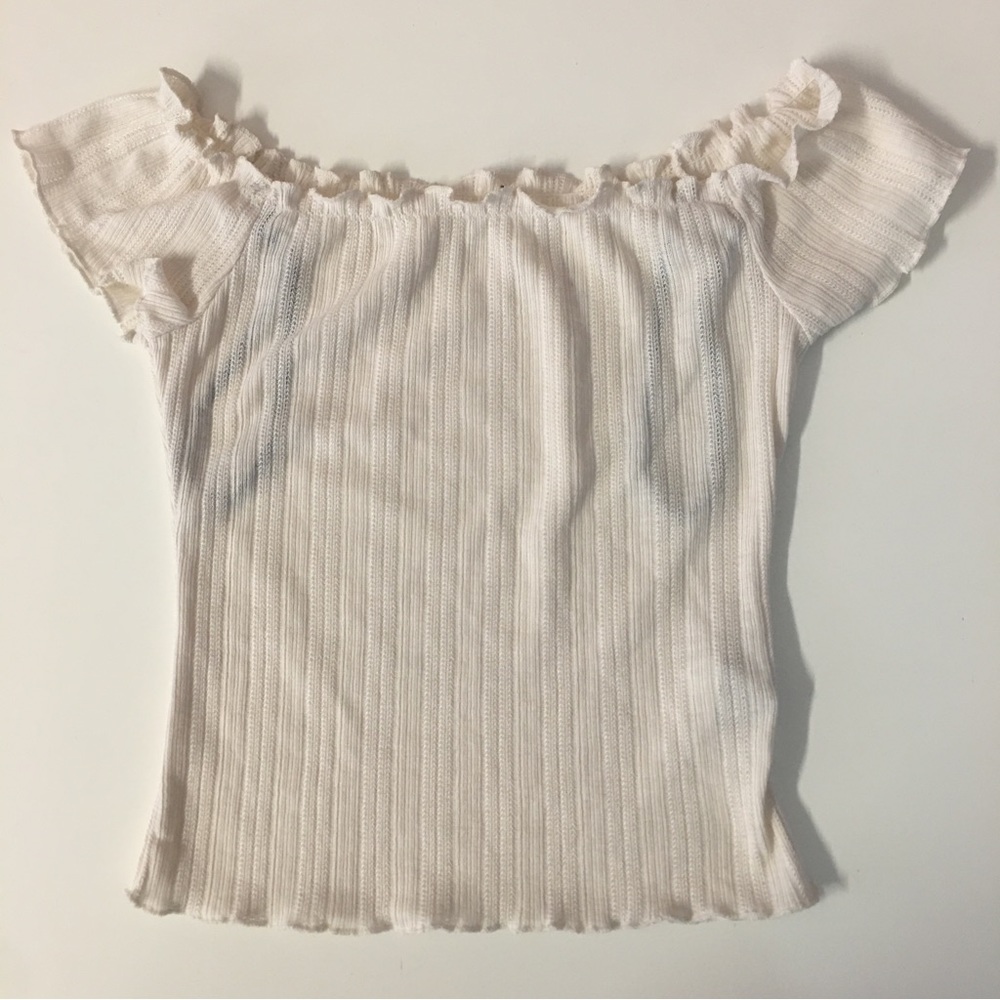 ‼️SOLD‼️Forever 21 NWOT Cream Ribbed Off-The-Shoulder Semi-Cropped Top